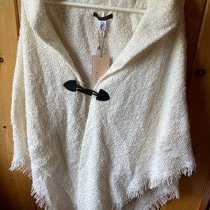 Altare off-white shawl with tags